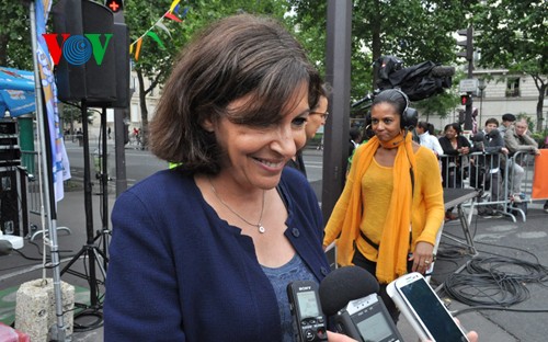 Lebhafte Gong-Kunst Tay Nguyen in französischem Paris - ảnh 1