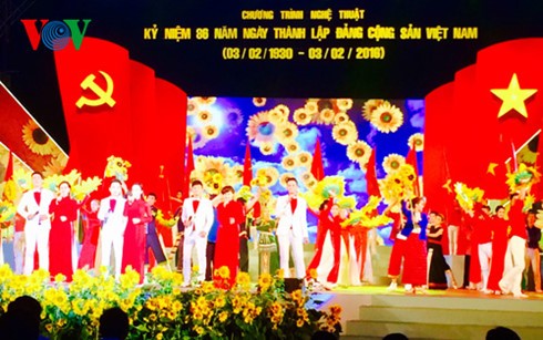 Veranstaltungen zum Neujahrsfest Tet im ganzen Land - ảnh 1