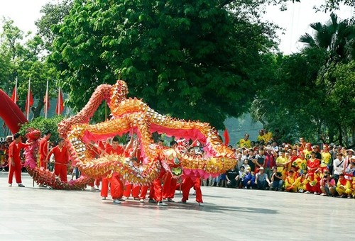 Traditionelles Neujahrsfest Tet in der Altstadt Hanoi - ảnh 1