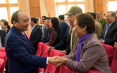  Premierminister Nguyen Xuan Phuc trifft Wähler der Hafenstadt Hai Phong - ảnh 1