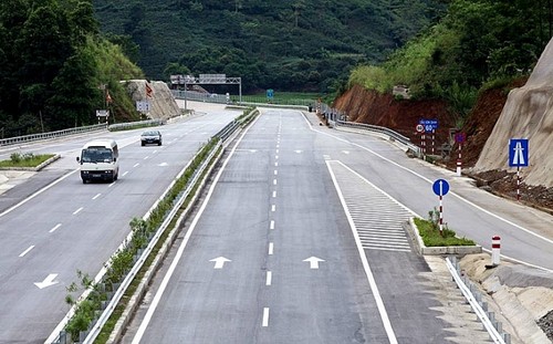 ADB unterstützt Vietnam bei der Verbesserung des Verkehrs und der wirtschaftlichen Entwicklung im Nordwesten - ảnh 1