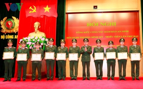 Polizeiministerium zieht eine Bilanz aus der Sicherheitsarbeit für den zweiten USA-Nordkorea-Gipfel - ảnh 1