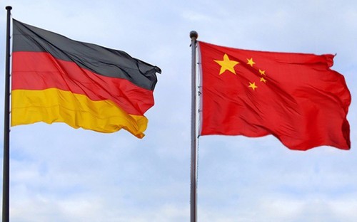 Spitzenpolitiker Deutschlands und Chinas führen Telefongespräch über die Verstärkung bilateraler Beziehungen - ảnh 1