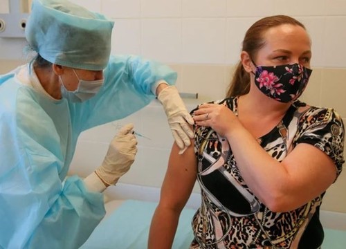 Covid-19: Russland produziert das dritte Vakzin KoviVac - ảnh 1