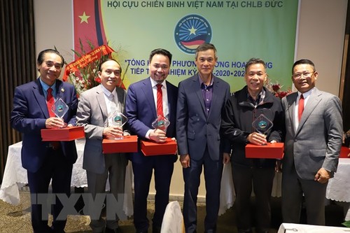 Vietnamesische Veteranen verbinden vietnamesische Gemeinschaft in Deutschland - ảnh 1