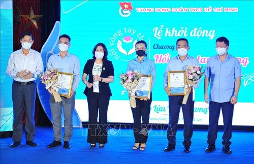 Start des Programms zur Unterstützung für Waisenkinder wegen Covid-19-Epidemie - ảnh 1