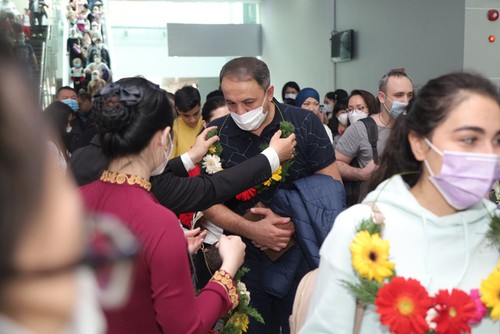 Phu Quoc empfängt mehr als 200 Touristen aus Usbekistan - ảnh 1