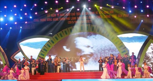 Sonderkunstprogramm “Erinnerung an Präsident Ho Chi Minh” in Thai Nguyen - ảnh 1