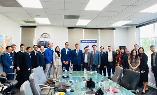 Hanoi verstärkt Investitionsförderung in den USA  - ảnh 1