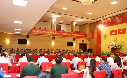Konferenz zur Bewertung der Verwaltung der Partei und des Staates für Tay Nguyen - ảnh 1