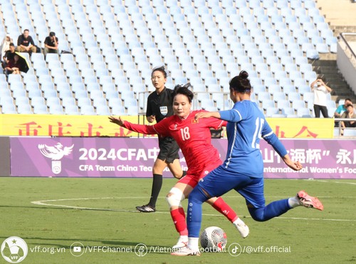 Vietnams Fußballnationalmannschaft der Frauen belegt den 2. Platz beim Freundschaftsturnier in Chongqing - ảnh 1