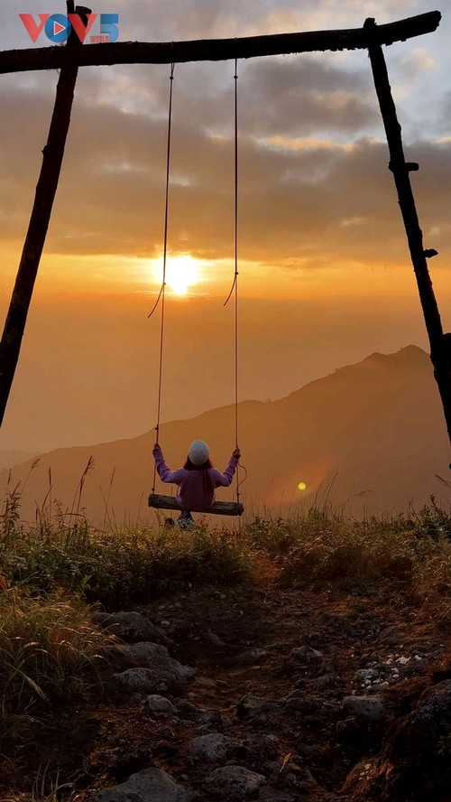 Reise zur Wolkenjagd auf Ky Quan San-Bach Moc Luong Tu-Gipfel - ảnh 8