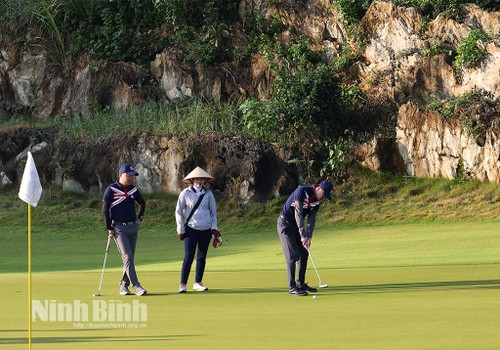 Erstes Erbe-Golf-Turnier in Ninh Binh 2024 - ảnh 1