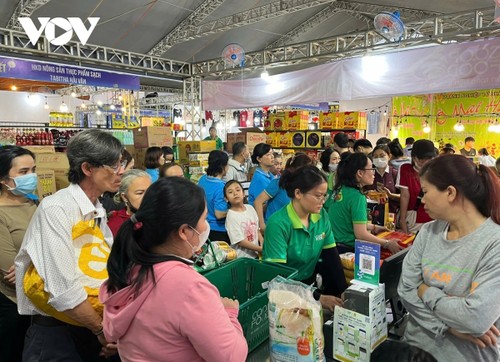 Neujahrsfest Tet für Benachteiligte: Einheitliche Richtlinie der Partei und des Staates - ảnh 1