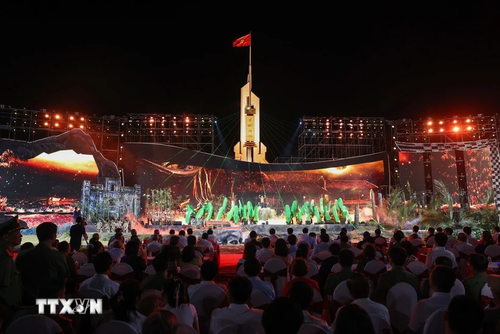 Kunstprogramm „Hinterlassene Erinnerung” ehrt Tradition der vietnamesischen Volkspolizei - ảnh 1