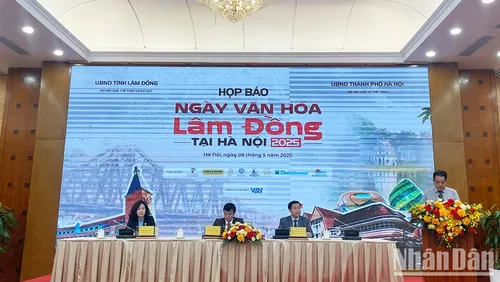 Kulturelle Schönheit der Provinz Lam Dong in Hanoi vorgestellt - ảnh 1