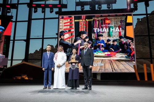 Thai Hai - Glückliches Dorf - ảnh 2