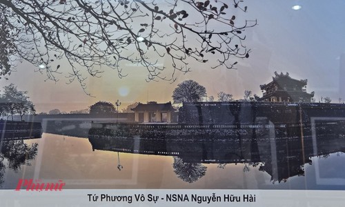 Ausstellung über 50 Jahre der Literatur und Kunst von Hanoi, Hue und Ho-Chi-Minh-Stadt - ảnh 1