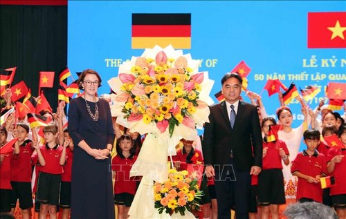 Zeremonie zu 50 Jahren der Beziehungen zwischen Vietnam und Deutschland - ảnh 1