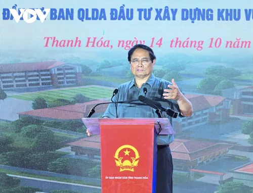 Premierminister Pham Minh Chinh nimmt am Baustart integrierter Internatsschule Bat Mot teil - ảnh 1