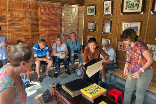 Bewahrung und Wiederbelebung des Handwerks der Dong-Ho-Volksmalerei - ảnh 2