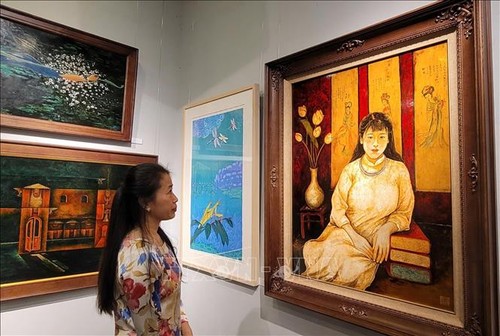 Ausstellung „Farbe der Freundschaft” verbindet Vietnam und Südkorea - ảnh 1