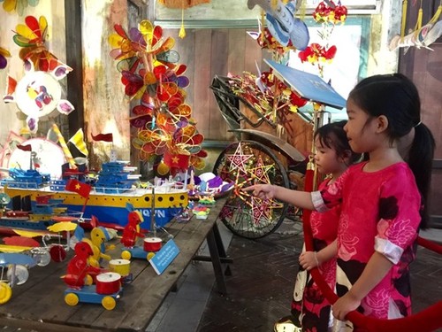 Mid-Autumn Festival to be held at Thang Long Imperial Citadel  - ảnh 1