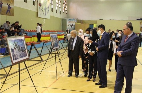 Photo exhibition marks anniversary of Vietnam-Algeria diplomatic ties - ảnh 1