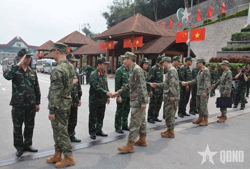 Vietnam-China military medical exchange brings free healthcare to border communities - ảnh 1