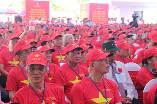 Former political prisoners keep the revolutionary flame alive: PM - ảnh 2