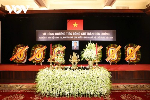 State funeral held for former President Tran Duc Luong - ảnh 4