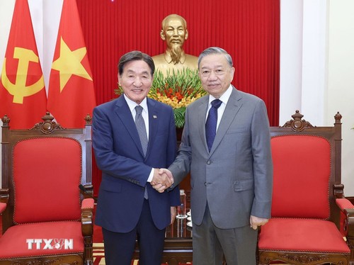 Vietnam always treasures ties with RoK: Party leader - ảnh 1