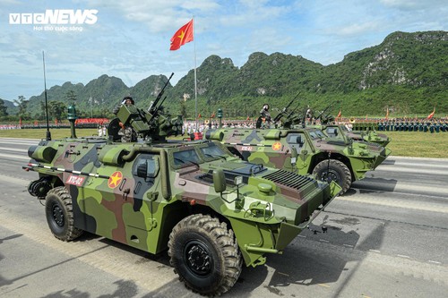 16,000 armed forces personnel rehearse for National Day parade - ảnh 2
