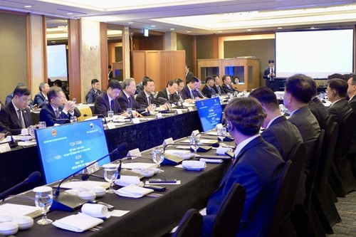 Party leader reaffirms goal of boosting Vietnam-Korea trade to 150 billion USD by 2030 - ảnh 2