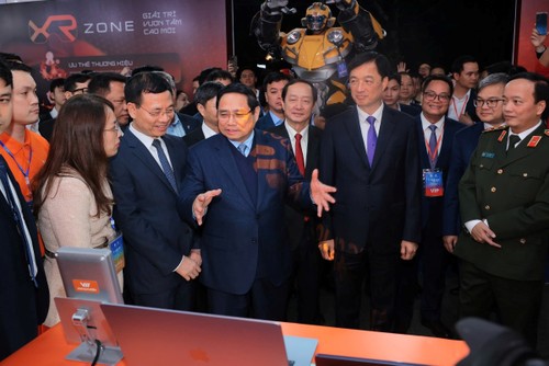 PM vows to make Vietnam a magnet for tech talent, innovative startups - ảnh 2