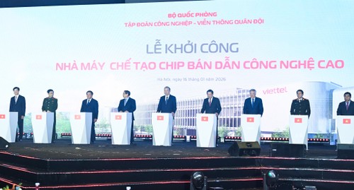Vietnam’s first semiconductor chip manufacturing plant breaks ground - ảnh 1