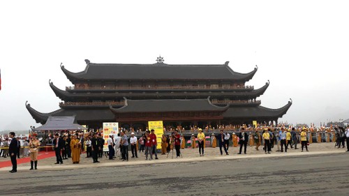 บรรยากาศ ณ ศูนย์วัฒนธรรมพุทธศาสนาตามจุ๊กในงานวิสาขบูชาโลก2019  - ảnh 1