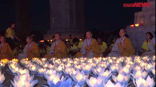 บรรยากาศ ณ ศูนย์วัฒนธรรมพุทธศาสนาตามจุ๊กในงานวิสาขบูชาโลก2019  - ảnh 34