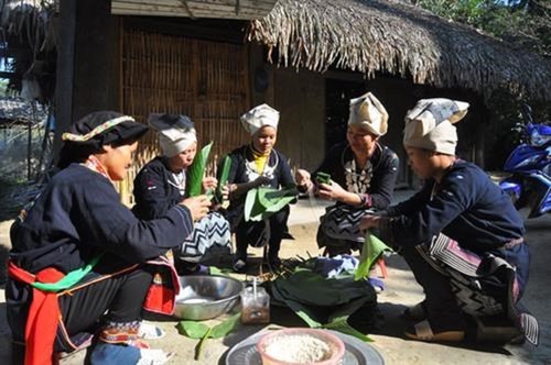 ประเพณีต้อนรับตรุษเต๊ตของกลุ่มชาติพันธุ์ต่างๆในภาคตะวันตกเฉียงเหนือ - ảnh 1