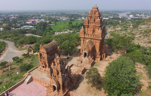 ปราสาทจาม โปกลอง การาย - โบราณสถานทางประวัติศาสตร์พิเศษแห่งชาติในจังหวัดนิงห์ถวน  - ảnh 1