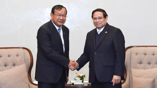 เวียดนาม-ลาว-กัมพูชา เห็นพ้องยกระดับประสิทธิภาพการลงทุนและความร่วมมือในทุกสาขา - ảnh 2