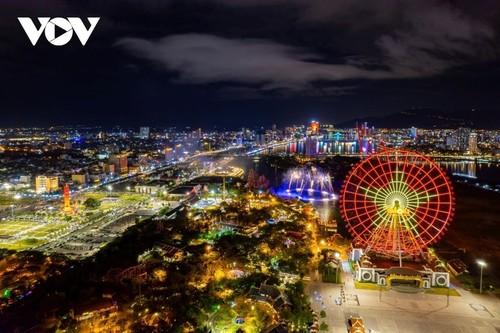 นครดานังเปลี่ยนโฉมหน้าใหม่ภายหลังช่วงเวลา 50 ปีแห่งการปลดปล่อย - ảnh 9