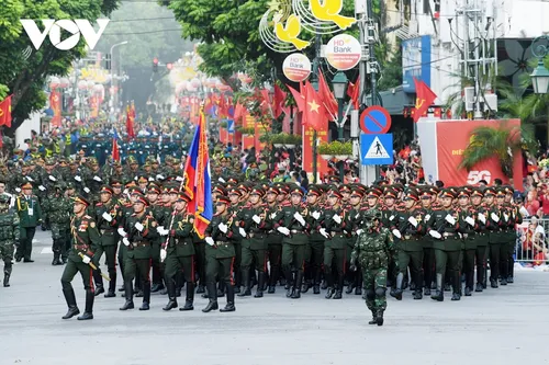 พิธีเดินสวนสนามและขบวนพาเหรดเฉลิมฉลองครบรอบ 80 ปีวันชาติเวียดนาม 2 กันยายน - ảnh 27