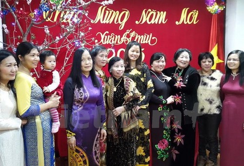 Overseas Vietnamese in Algeria celebrate Tet - ảnh 1