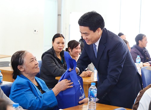  河内、胡志明市领导人探望并向宗教组织致以春节祝贺 - ảnh 1