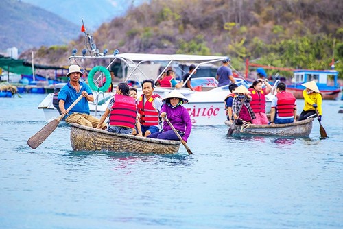 2021年庆和省开展旅游促进活动以吸引游客 - ảnh 1