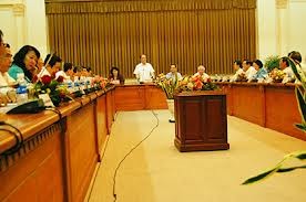 Parlamentspräsident Hung tagt mit Führungskräften in Ho Chi Minh Stadt - ảnh 1