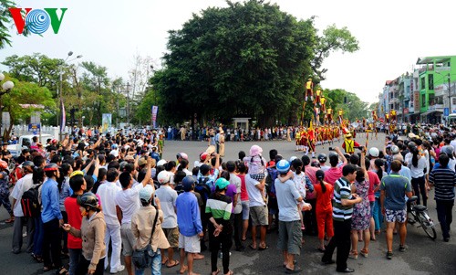 Beeindruckende Kunst verschiedener Länder beim Hue-Festival 2014 - ảnh 1