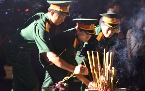 Aktivitäten zum Jahrestag der Kriegsinvaliden und der gefallenen Soldaten - ảnh 1