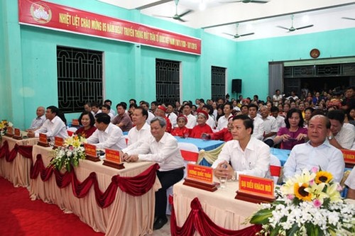 Vizepremierminister Vu Van Ninh nimmt am Fest der Volkssolidarität in Bac Ninh teil - ảnh 1